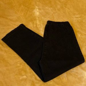 Natural waist elastic capris